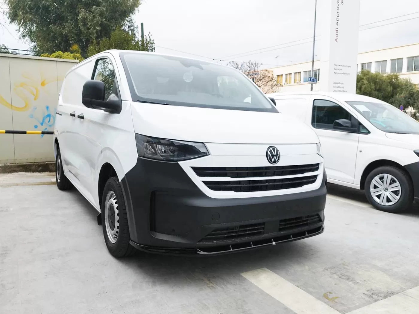 Volkswagen T7 Front Splitter V.1