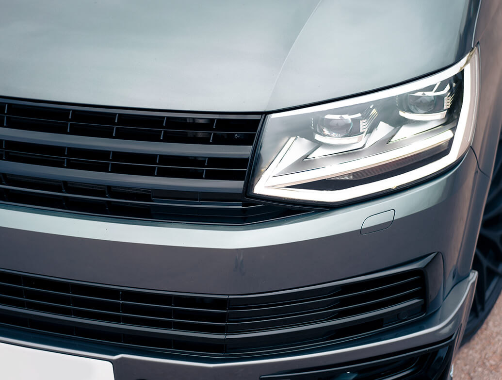 Transporter T6 - De badged grille - (Gloss black)