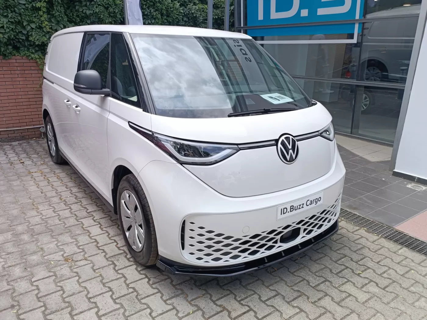 Front Splitter V.2 Volkswagen ID. Buzz (2022-)