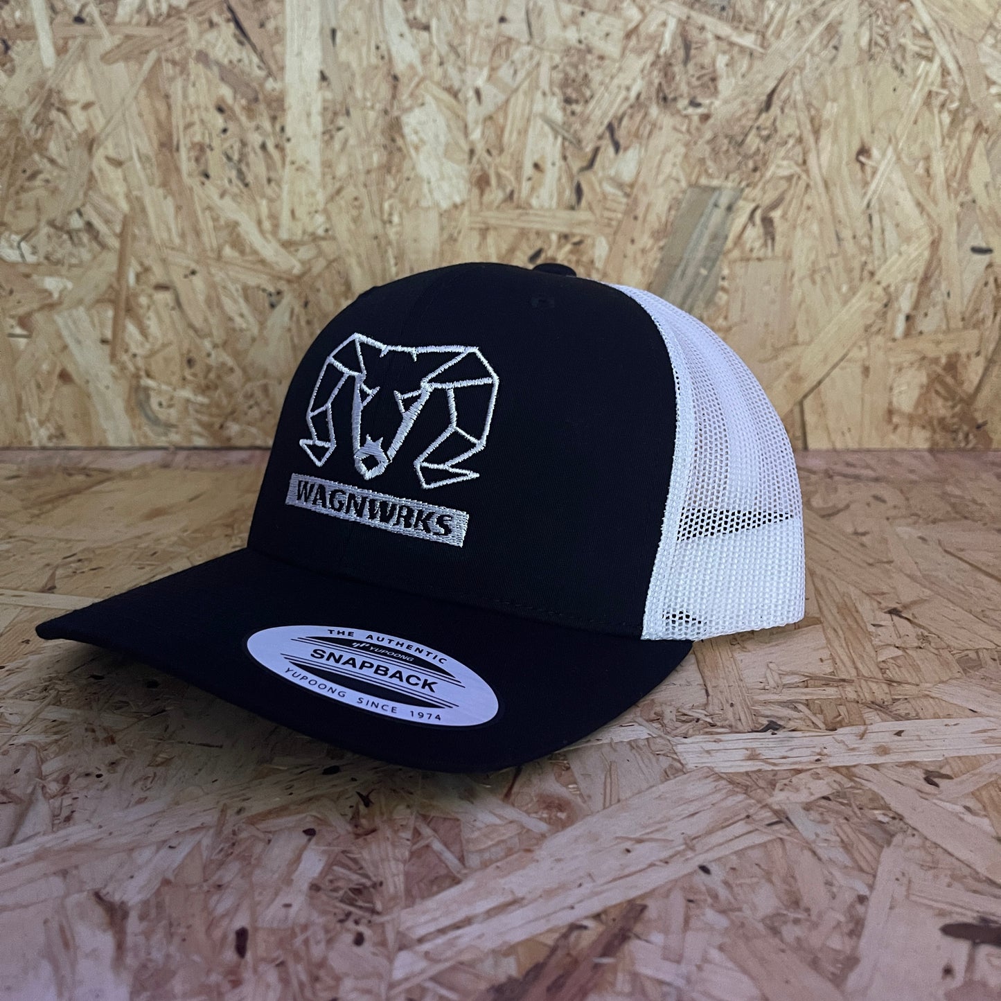 Wagenworks Snapback, Black/White.